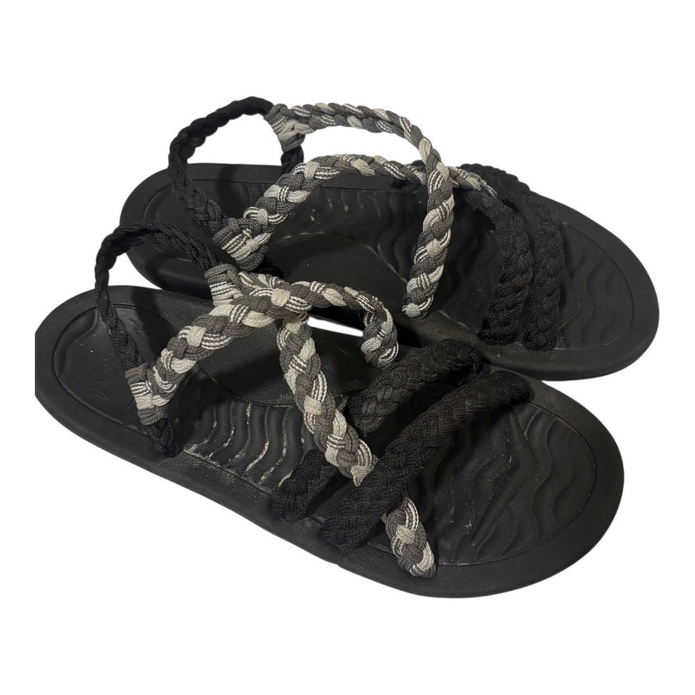 Megnya Black and Gray Braided woven cross strap walking Sandals size 9